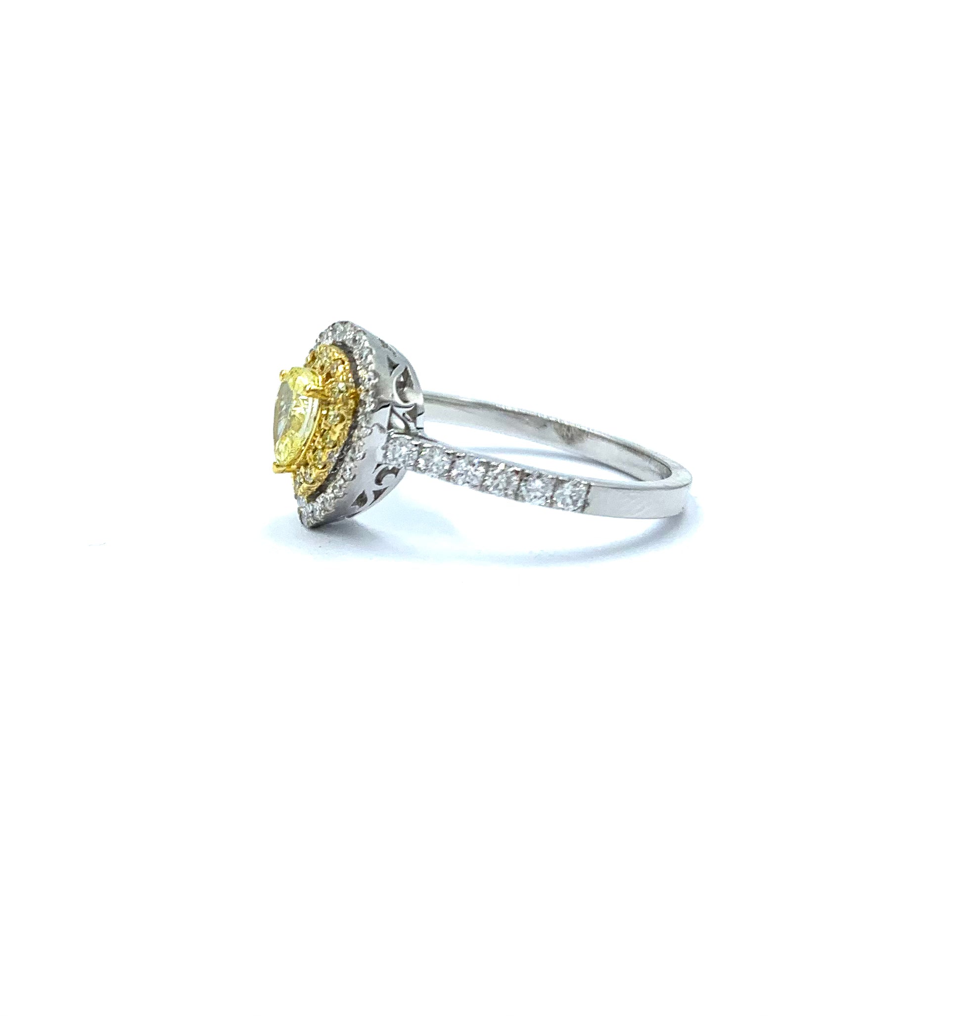 Pear shape Fancy Yellow Diamond Ring