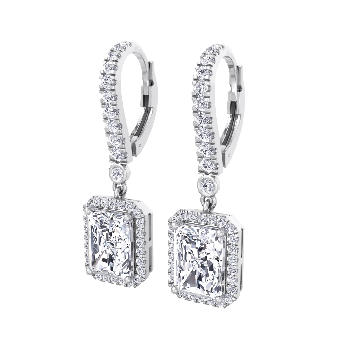 Timeless hoop earrings with emerald cut diamonds in 18 karat gold
