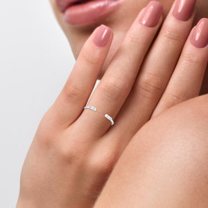 Buy Classic Emerald Tiny Diamond Ring