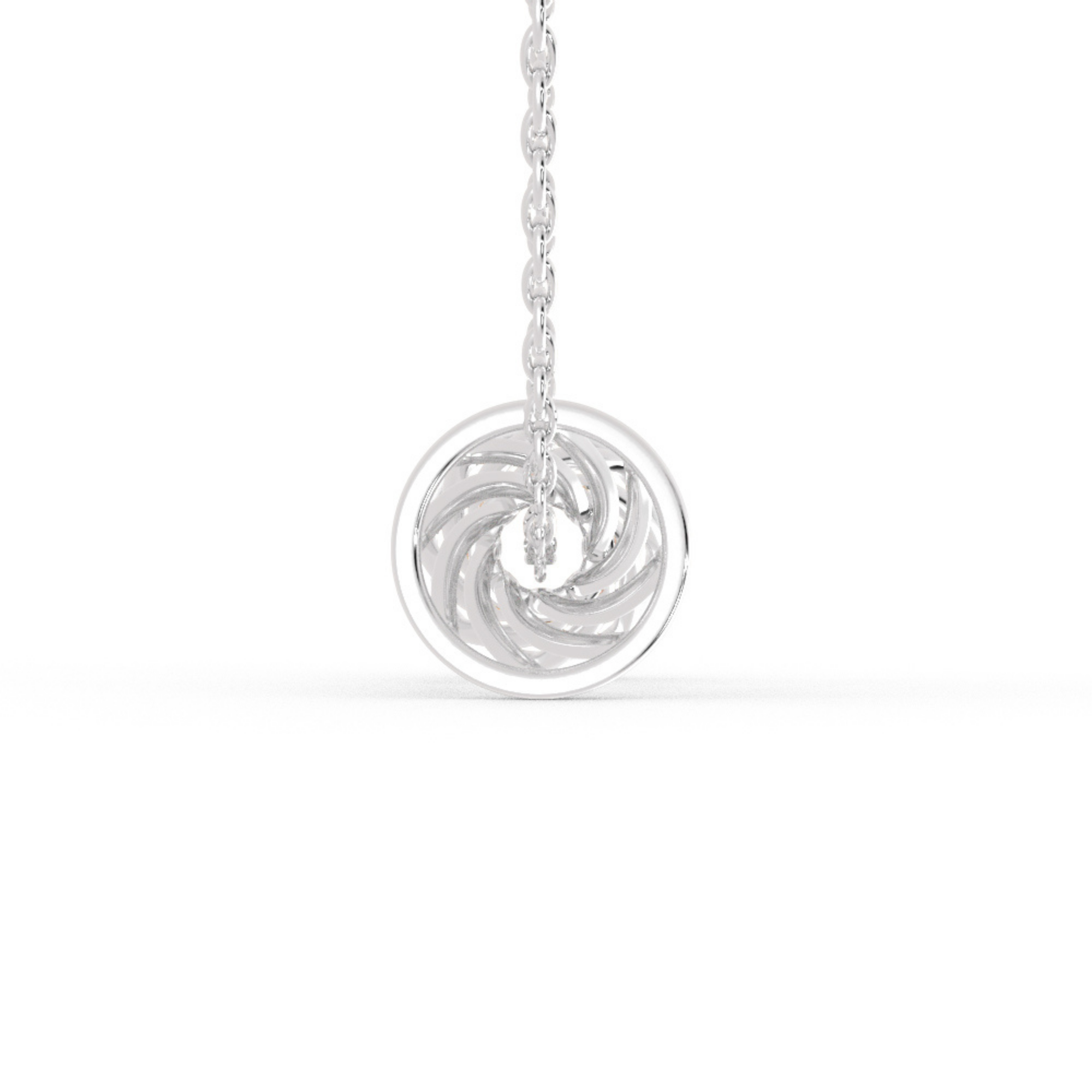 قلادة ألماس بمظهر شبه رسمي